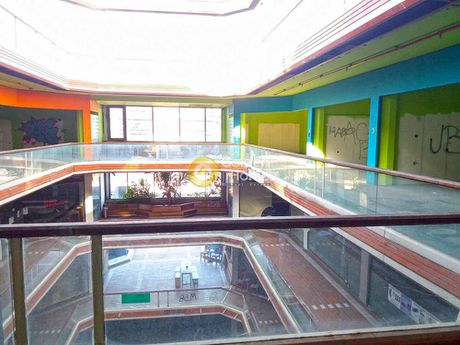 Store 247 sqm for sale