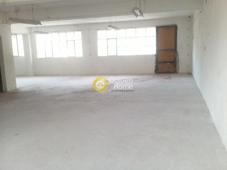 Βιομηχανικός χώρος 1.300τ.μ. για πώληση-Πετρούπολη » Πεύκα βέρδη