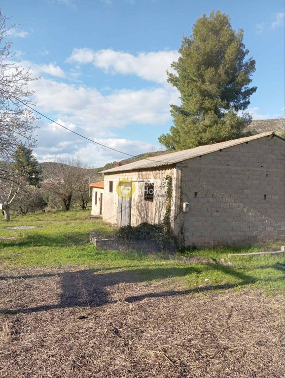 Αποθήκη 126 τ.μ. προς πώληση, Ακραίφνιο