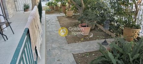 Land plot 245sqm for sale-Moschato » Center