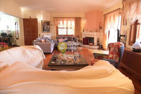 Detached home 985 sqm for sale