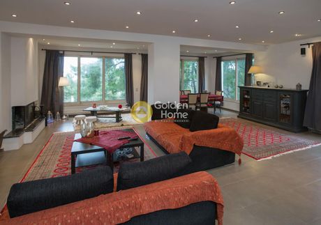 Maisonette 450sqm for sale-Drosia