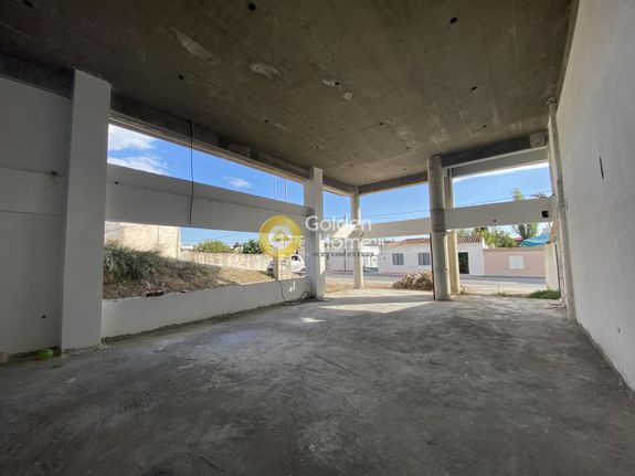Κατάστημα 118 τ.μ. για ενοικίαση, Εύβοια, Χαλκίδα