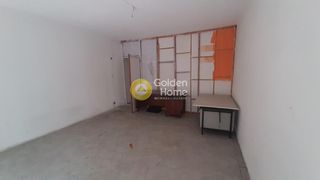 Κατάστημα 84 τ.μ. προς πώληση, Κέντρο Πειραιά-thumb-12
