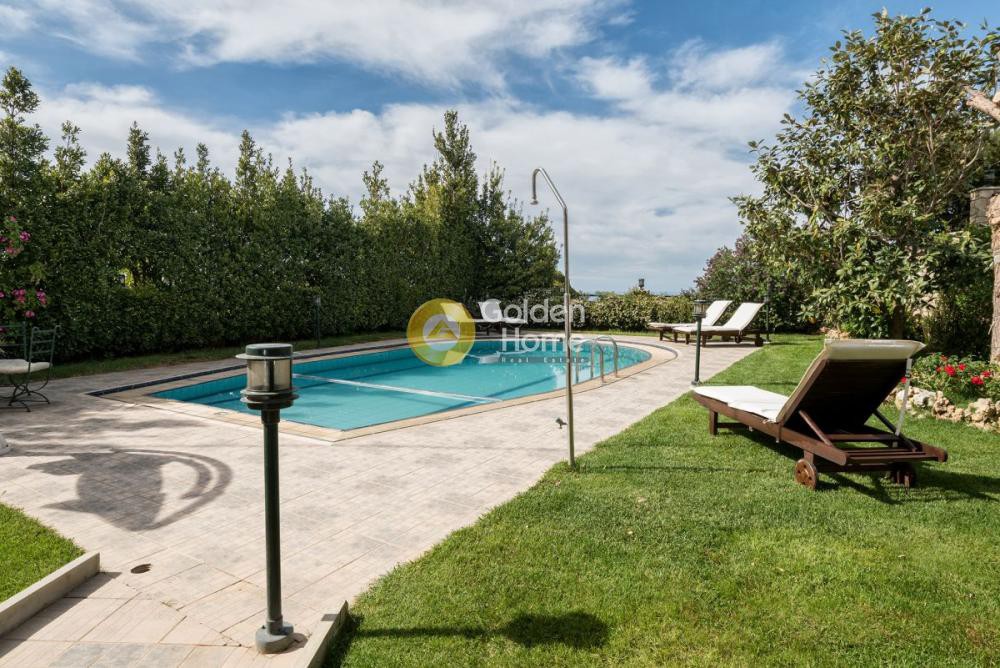 Συγκρότημα διαμερισμάτων 350 τ.μ. πρός πώληση, Ν. Ρεθύμνου, Ρέθυμνο