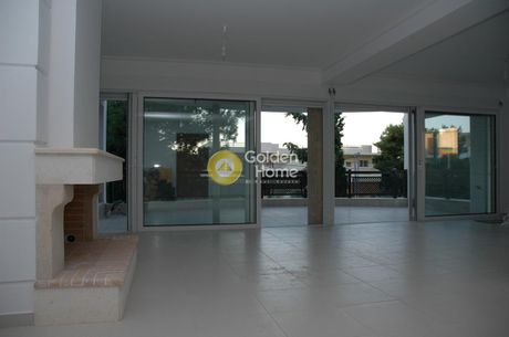 Διαμέρισμα 165τ.μ. για πώληση-Σαρωνίδα