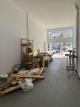 Store 58sqm for sale-Markopoulo » Porto Rafti