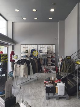 Store 130sqm for rent-Palaio Faliro » Agios Petros