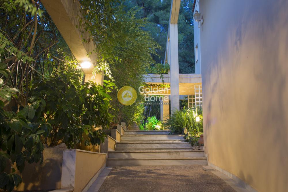 Μονοκατοικία 525 τ.μ. προς πώληση, Δροσιά