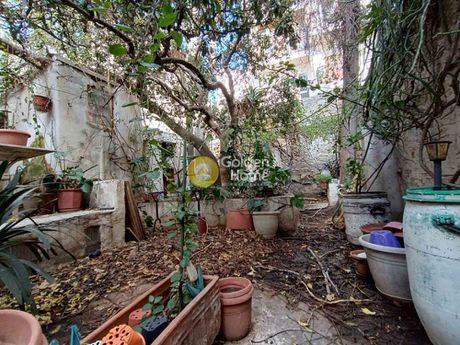 Οικόπεδο 160τ.μ. για πώληση-Αγία σοφία