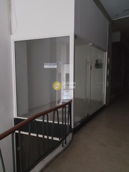 Store 6sqm for rent-Kentro » Sintagma