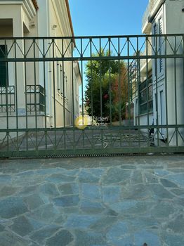 Οικόπεδο 945τ.μ. για πώληση-Βούλα » Κέντρο