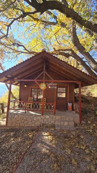 Hotel 403sqm for sale-Amfikleia » Palaiochori Dorieon