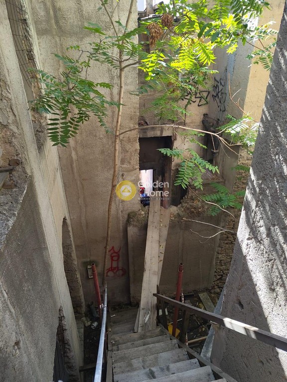 Επιχειρηματικό κτίριο 542 τ.μ. προς πώληση, Πλατεία Κουμουνδούρου