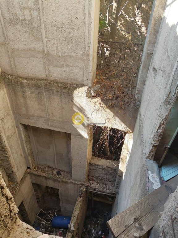 Επιχειρηματικό κτίριο 542 τ.μ. προς πώληση, Πλατεία Κουμουνδούρου