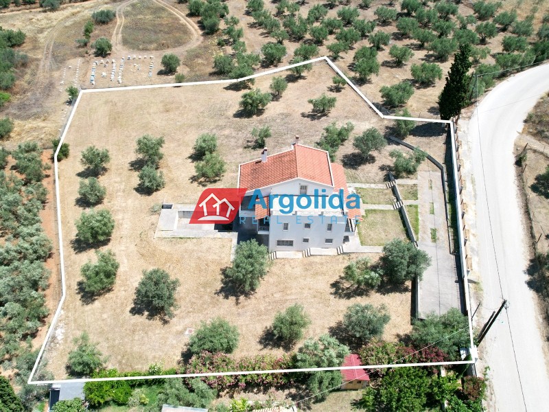 Μονοκατοικία 230 τ.μ. προς πώληση, Προφήτης Ηλίας Νέας Τίρυνθας
