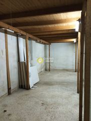 Store 212 sqm for sale