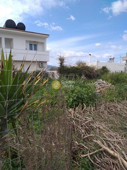 Land plot 350sqm for sale-Heraclion Cretes » Estauromenos