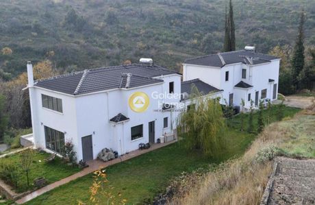Μεζονέτα 250τ.μ. για πώληση-Βαρνάβας » Κέντρο