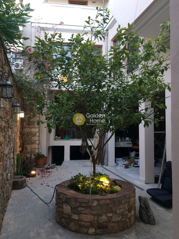 Επιχειρηματικό κτίριο 300 τ.μ. προς πώληση, Πλατεία Κουμουνδούρου