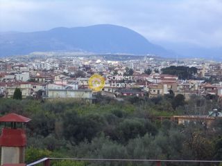 Μεζονέτα 450 τ.μ. για πώληση