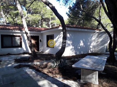 Apartment complex 230 sqm for sale
