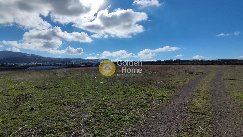 Οικόπεδο 24.402 τ.μ. προς πώληση, Θήρα