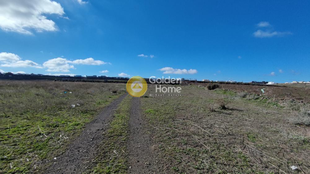 Οικόπεδο 24.402 τ.μ. προς πώληση, Θήρα