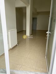 Κατάστημα 48 τ.μ. προς πώληση, Λιμάνι Πειραιά-thumb-6