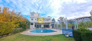 Επιχειρηματικό κτίριο 650 τ.μ. για πώληση