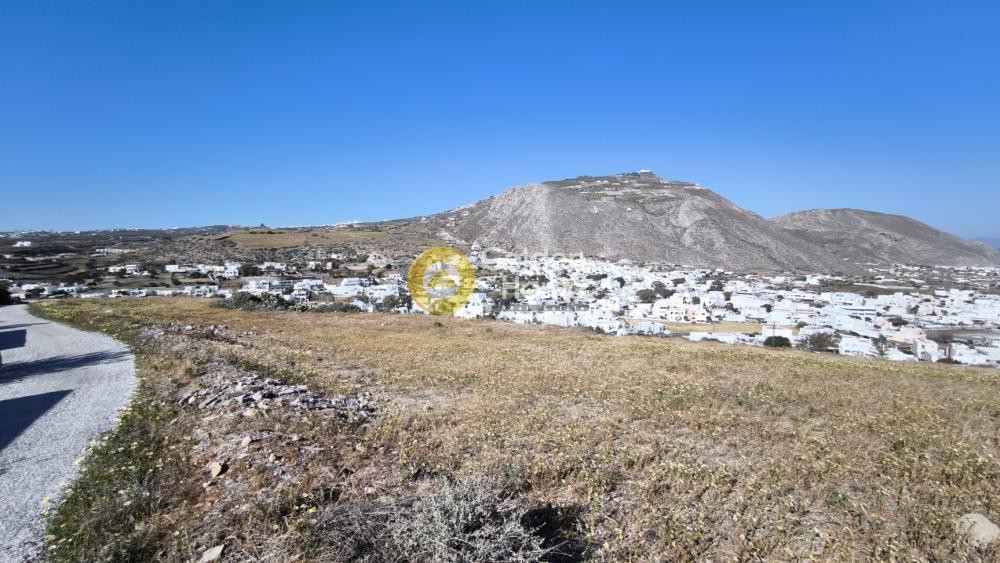 Αγροτεμάχια 5.605 τ.μ. προς πώληση, Θήρα
