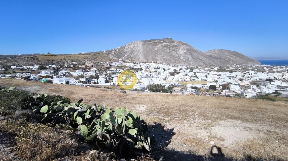 Αγροτεμάχια 5.605 τ.μ. προς πώληση, Θήρα