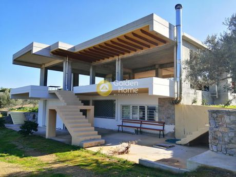 Detached home 300 sqm for sale