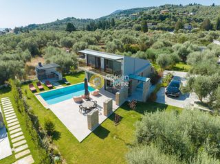 Συγκρότημα διαμερισμάτων 510 τ.μ. για πώληση