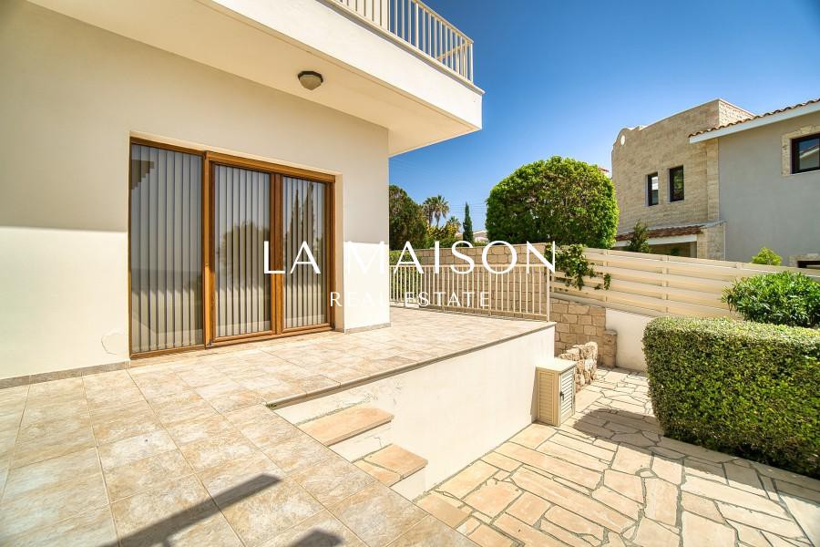 Villa 260 sqm for sale, Paphos