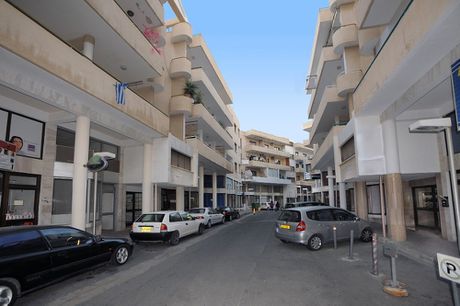 Store 84sqm for sale-Larnaca (Center)