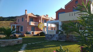 Συγκρότημα διαμερισμάτων 516 τ.μ. για πώληση