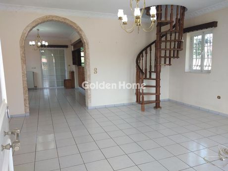 Maisonette 240 sqm for sale