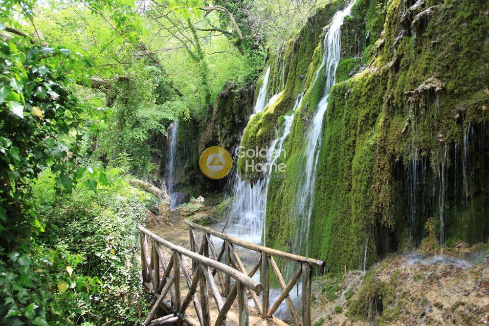 Οικόπεδο 3.558 τ.μ. προς πώληση, Χρόνια