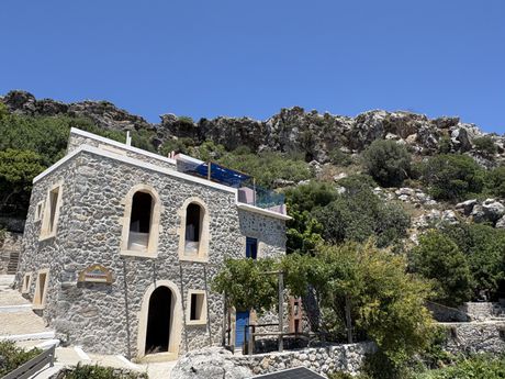 Συγκρότημα διαμερισμάτων 189τ.μ. για πώληση-Φοινίκας » Μύρθιος