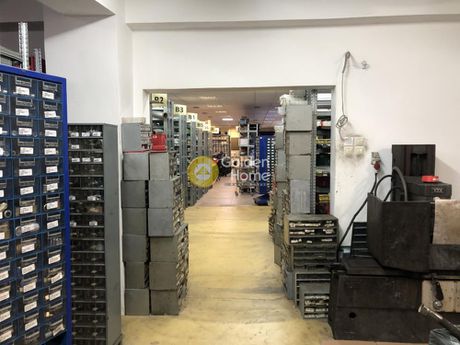Επιχειρηματικό κτίριο 1.100 τ.μ. πρός πώληση