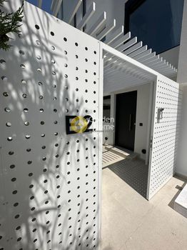 Μεζονέτα 245 τ.μ. για πώληση