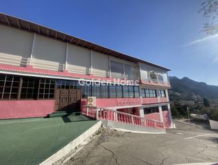 Επιχειρηματικό κτίριο 2.446 τ.μ. για πώληση