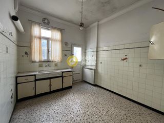 Κτίριο 300 τ.μ. για πώληση