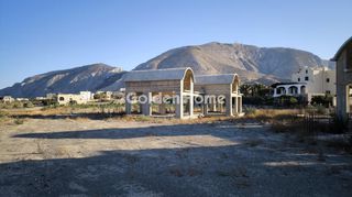 Συγκρότημα διαμερισμάτων 280 τ.μ. για ενοικίαση, Κυκλάδες, Σαντορίνη-thumb-1