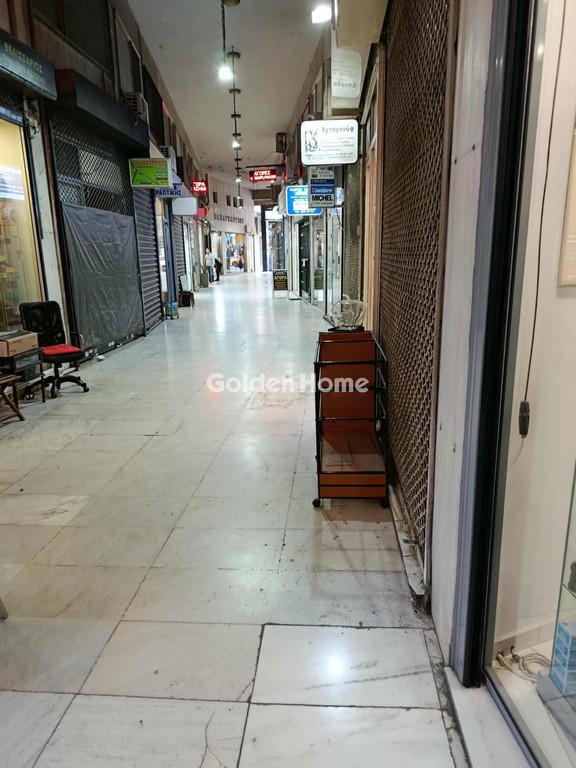 Κατάστημα 28 τ.μ. προς πώληση, Πλατεία Κλαυθμώνος