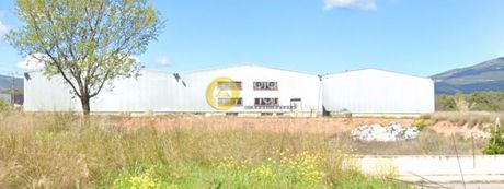 Industrial space 1.055 sqm for sale
