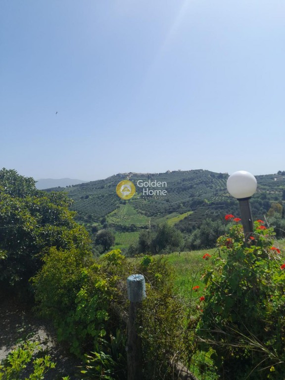 Μονοκατοικία 6.500 τ.μ. προς πώληση, Πενταμόδι