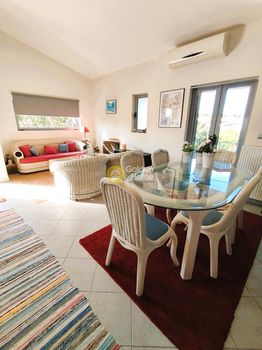 Apartment 120sqm for rent-Anavissos » Mavro Lithari