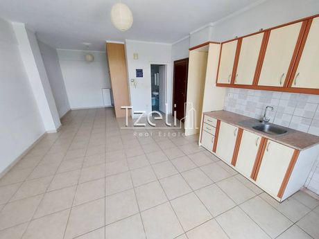 Studio 40sqm for rent-Patra » Terpsi